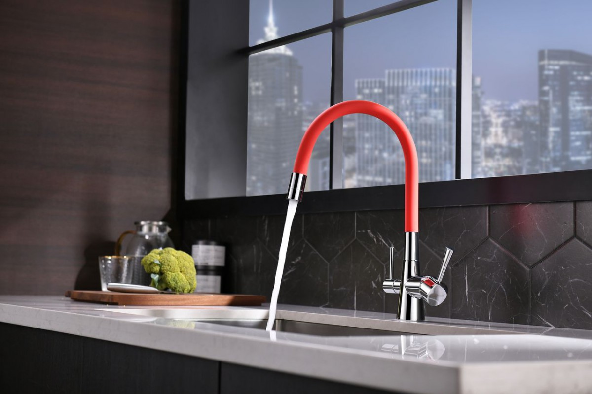 Смеситель для кухни Lemark Comfort LM3075C-Red с подключением к фильтру с питьевой водой с красным гибким изливом